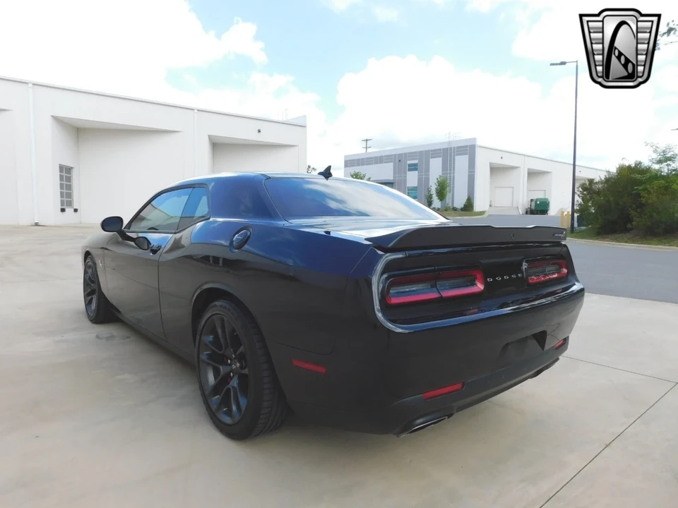 2021 Dodge Challenger 3rd Gen - Image 10 of 12