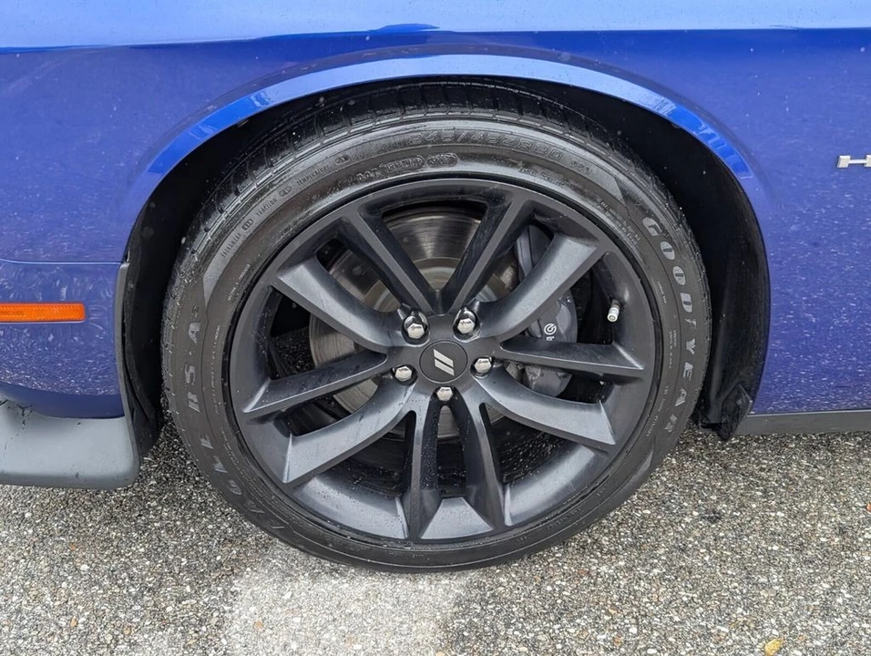 2021 Dodge Challenger 3rd Gen - Image 17 of 21