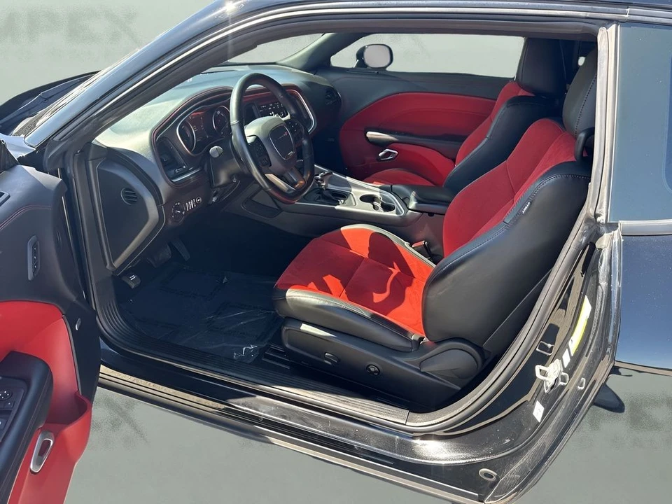 2021 Dodge Challenger 3rd Gen - Image 9 of 31