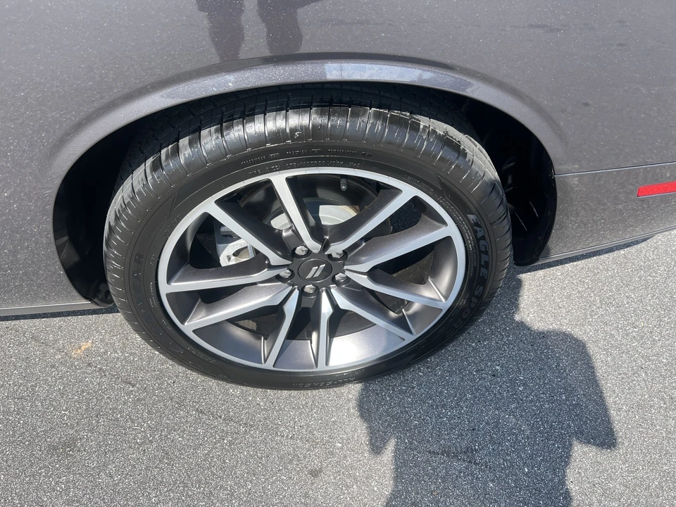 2021 Dodge Challenger 3rd Gen - Image 9 of 27