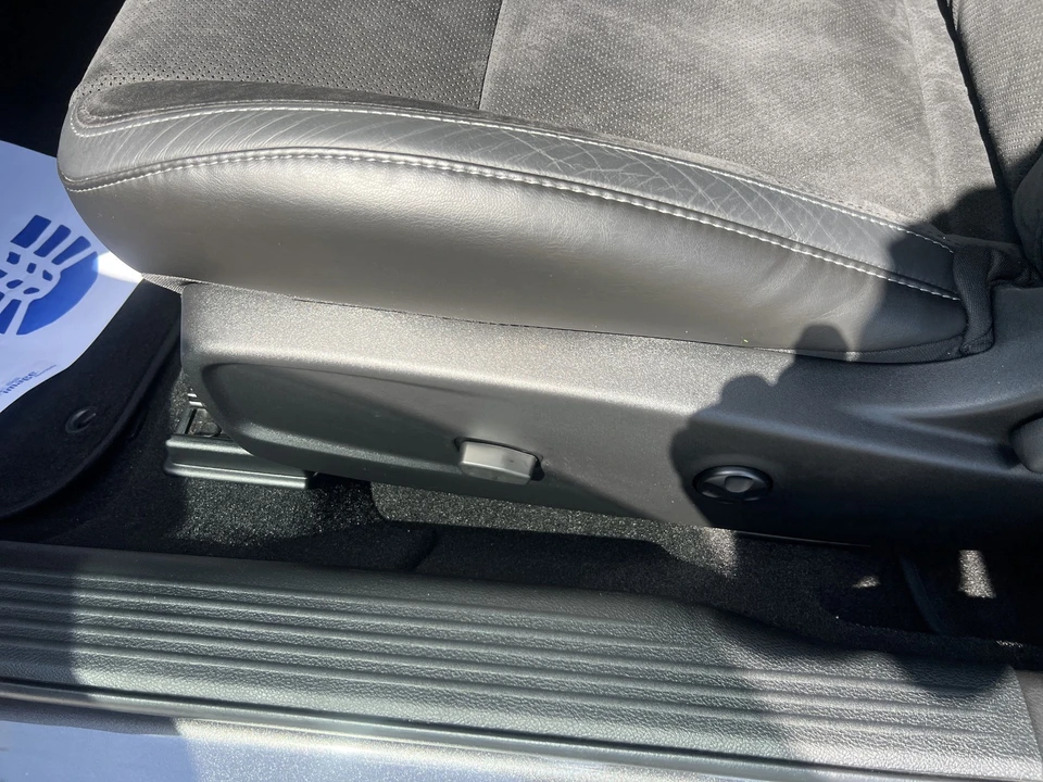 2021 Dodge Challenger 3rd Gen - Image 12 of 27