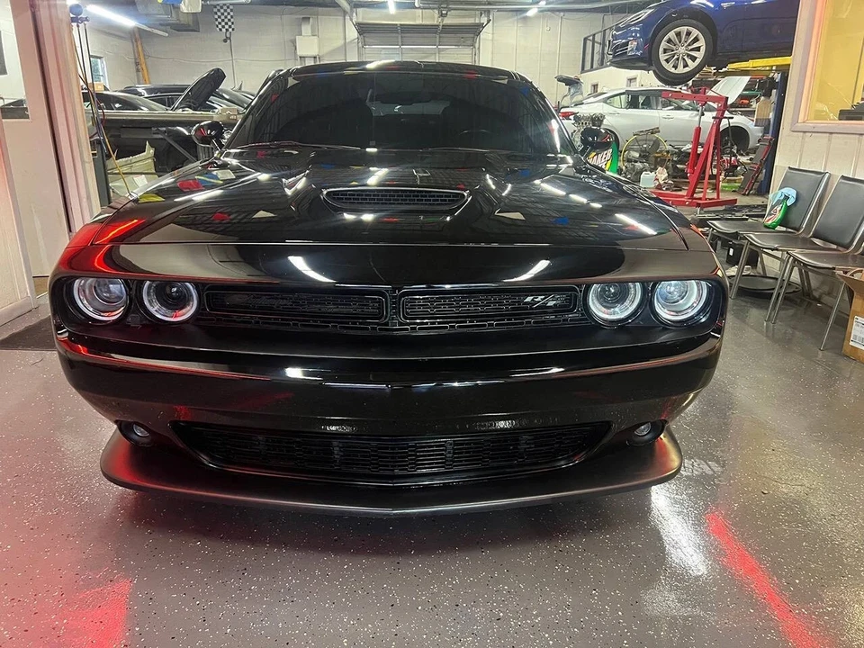 2021 Dodge Challenger 3rd Gen - Image 2 of 10