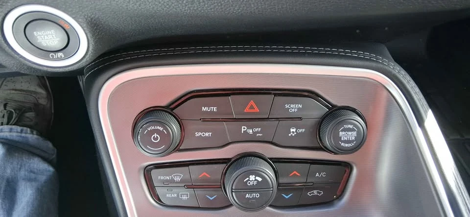 2021 Dodge Challenger 3rd Gen - Image 14 of 16