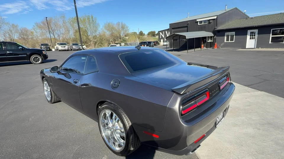 2021 Dodge Challenger 3rd Gen - Image 4 of 8