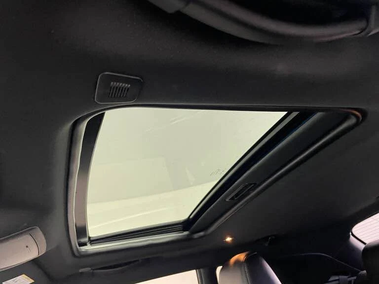 2021 Dodge Challenger 3rd Gen - Image 7 of 8