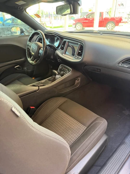 2021 Dodge Challenger 3rd Gen - Image 4 of 9