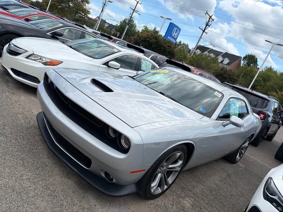 2021 Dodge Challenger 3rd Gen - Image 2 of 3