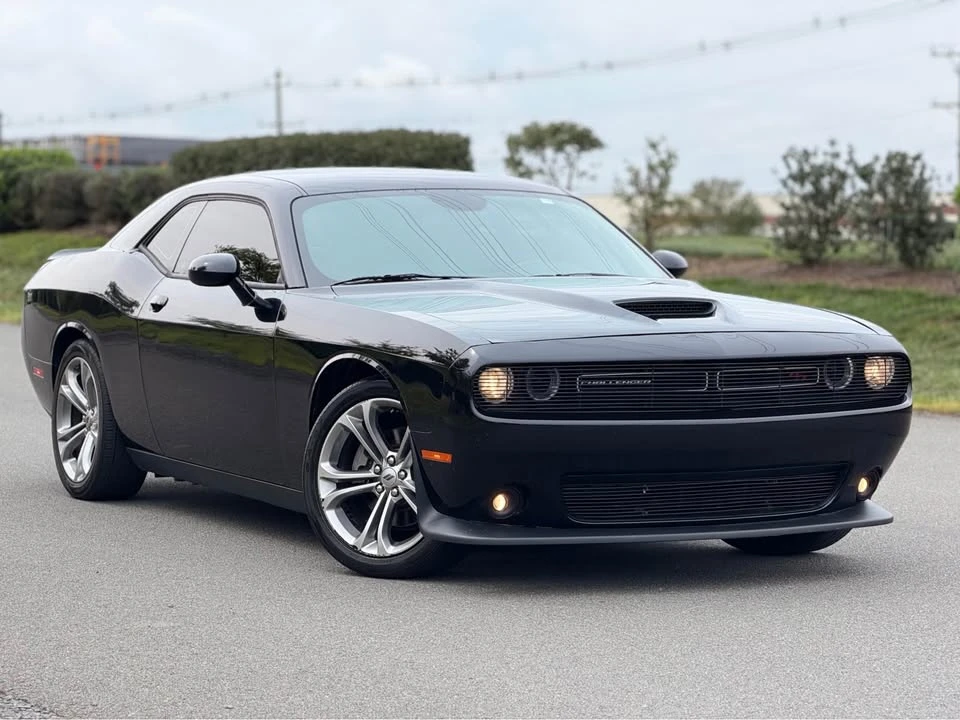 2021 Dodge Challenger 3rd Gen - Image 2 of 17