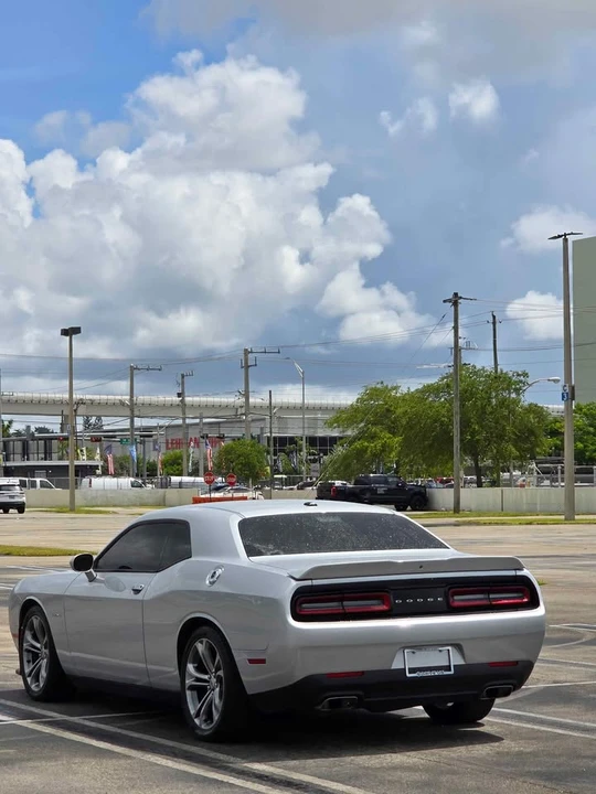 2021 Dodge Challenger 3rd Gen - Image 15 of 17