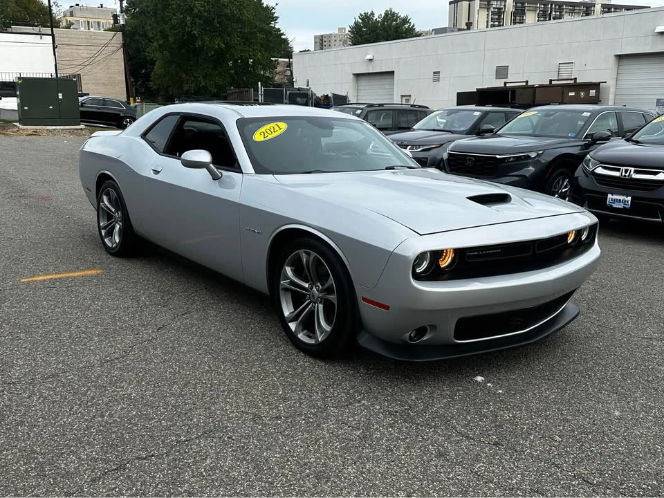 2021 Dodge Challenger 3rd Gen - Image 2 of 7