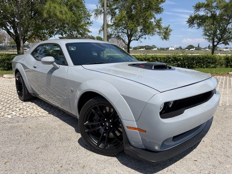 2021 Dodge Challenger SRT8 & 392 3rd Gen - Image 12 of 31