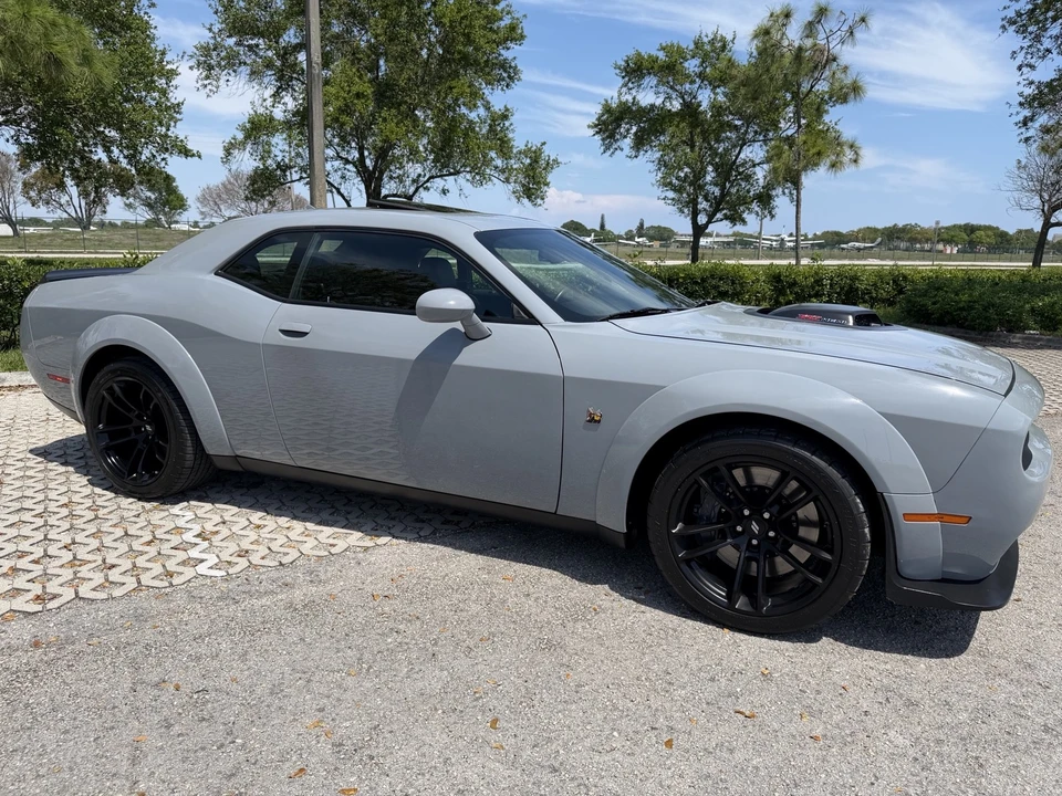 2021 Dodge Challenger SRT8 & 392 3rd Gen - Image 17 of 31