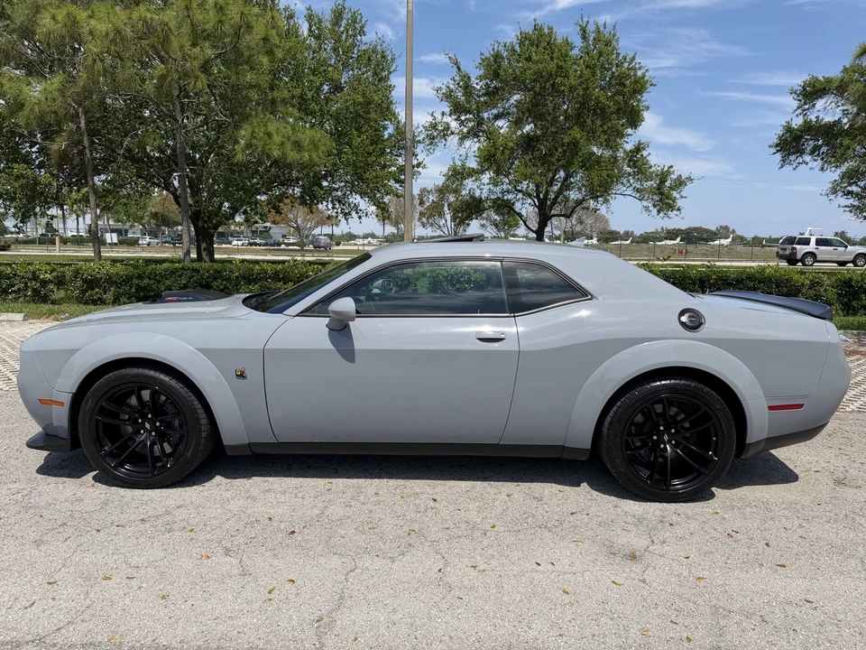 2021 Dodge Challenger SRT8 & 392 3rd Gen - Image 7 of 31