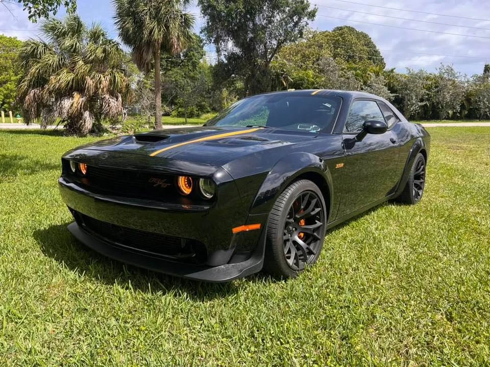 2021 Dodge Challenger SRT8 & 392 3rd Gen - Image 4 of 15