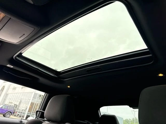 2021 Dodge Challenger SRT8 & 392 3rd Gen - Image 15 of 18