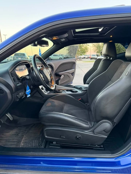 2021 Dodge Challenger 3rd Gen - Image 10 of 20