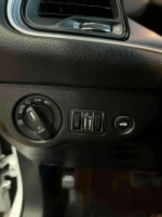 2021 Dodge Challenger - Image 14 of 19