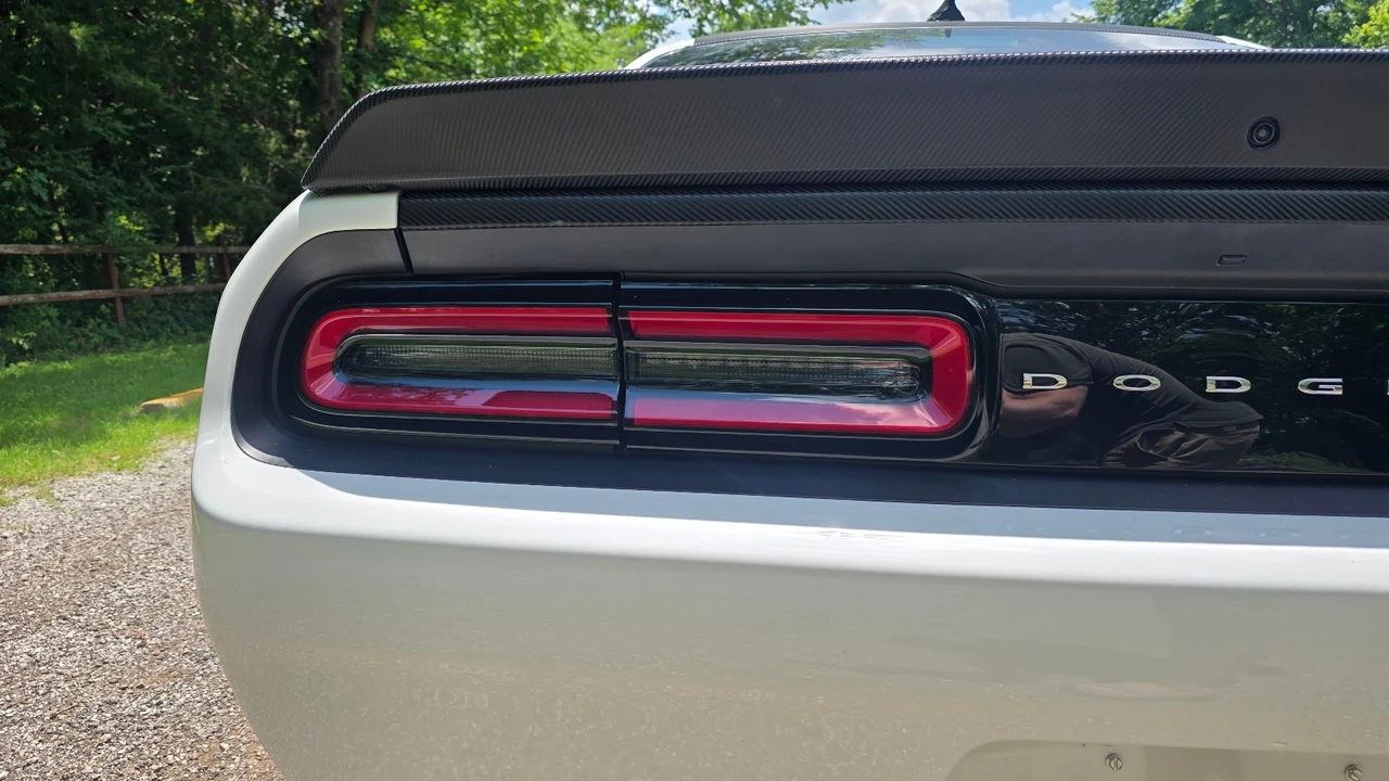 2021 Dodge Challenger SRT Hellcat 3rd Gen - Image 16 of 31