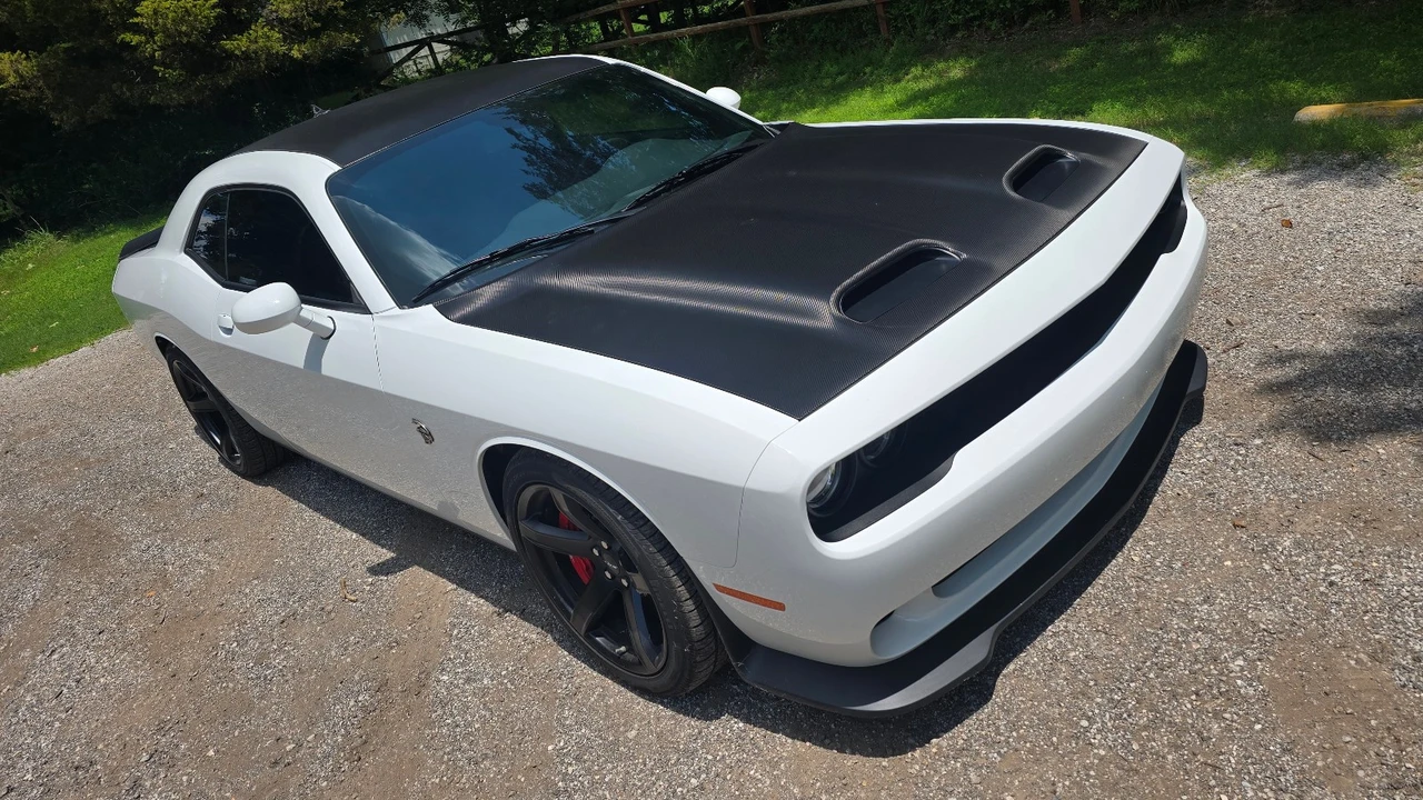2021 Dodge Challenger SRT Hellcat 3rd Gen - Image 14 of 31