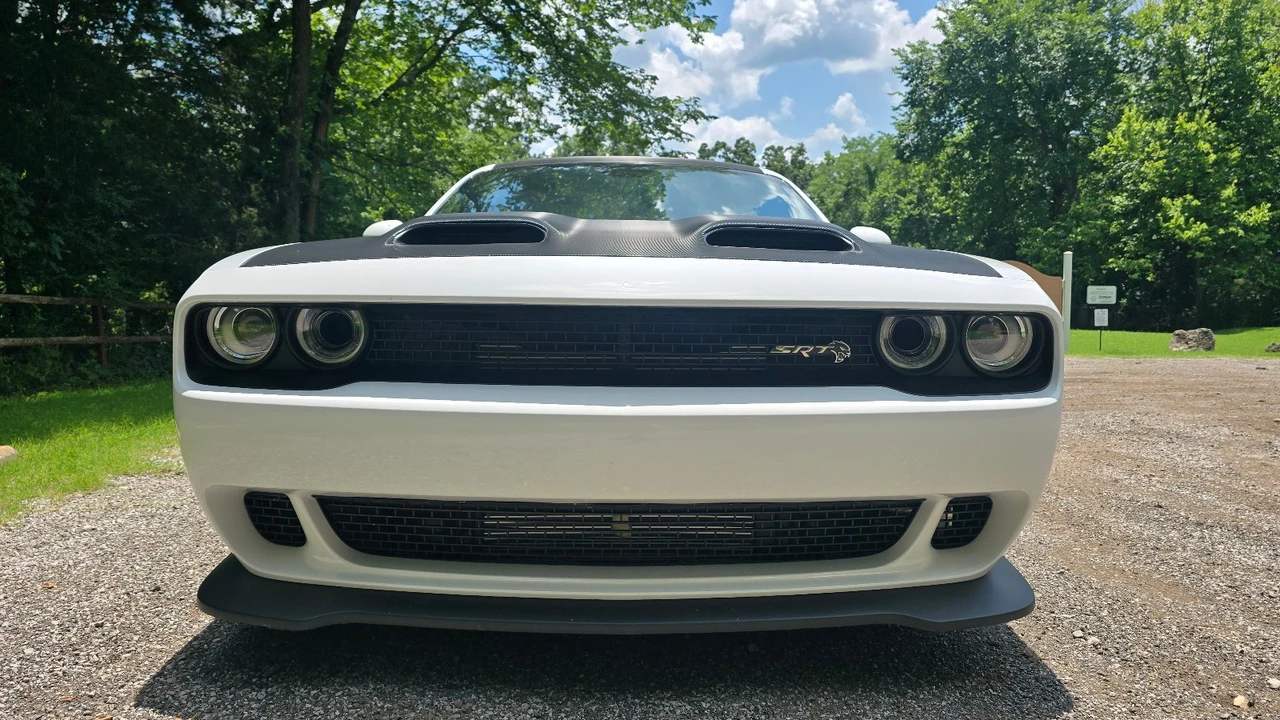2021 Dodge Challenger SRT Hellcat 3rd Gen - Image 7 of 31