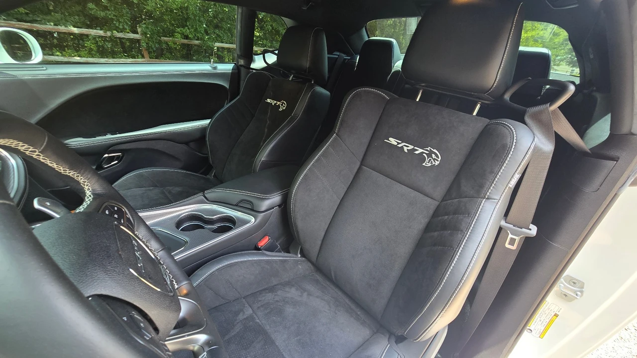 2021 Dodge Challenger SRT Hellcat 3rd Gen - Image 30 of 31