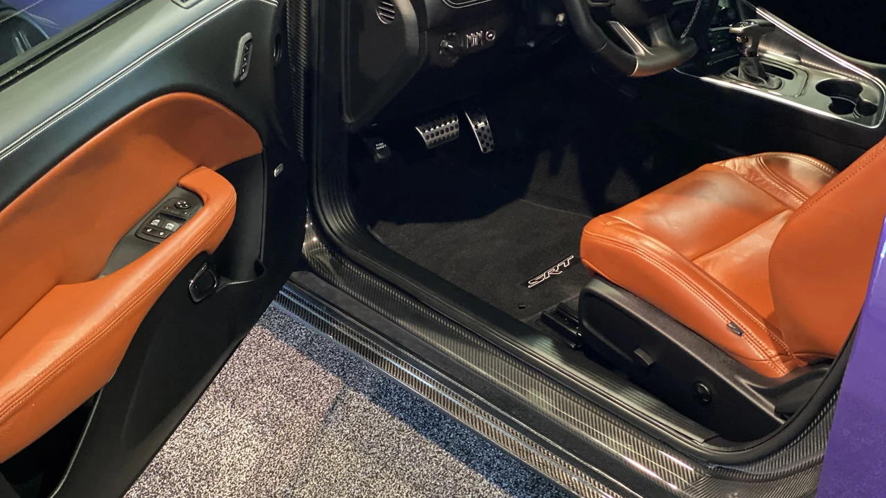 2021 Dodge Challenger SRT Hellcat 3rd Gen - Image 13 of 25