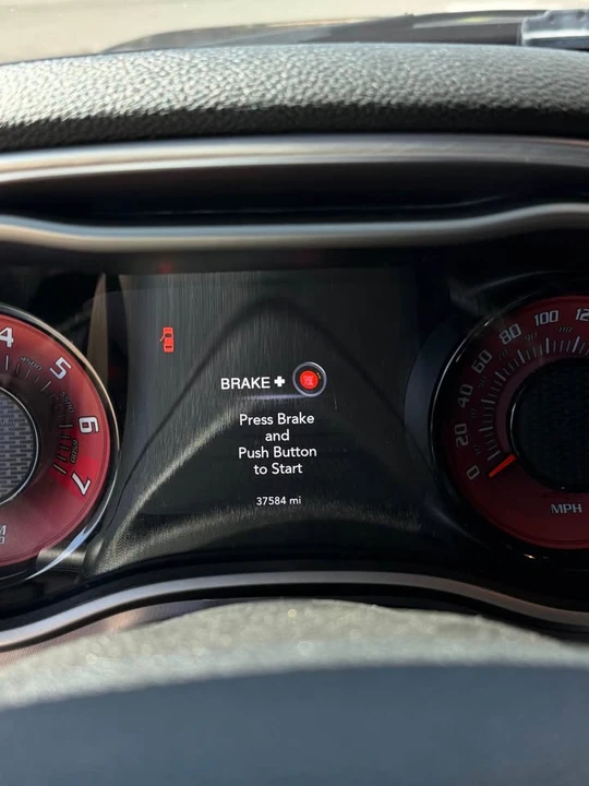 2021 Dodge Challenger SRT Hellcat 3rd Gen - Image 8 of 10