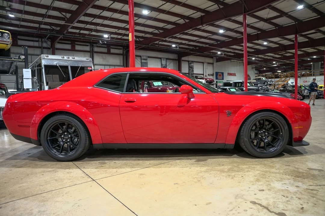 2021 Dodge Challenger SRT Hellcat 3rd Gen - Image 9 of 21
