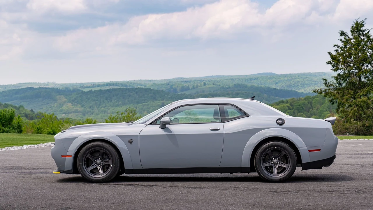 2021 Dodge Challenger SRT Demon & Super Stock 3rd Gen - Image 11 of 31