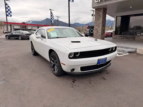2021 Dodge Challenger SXT