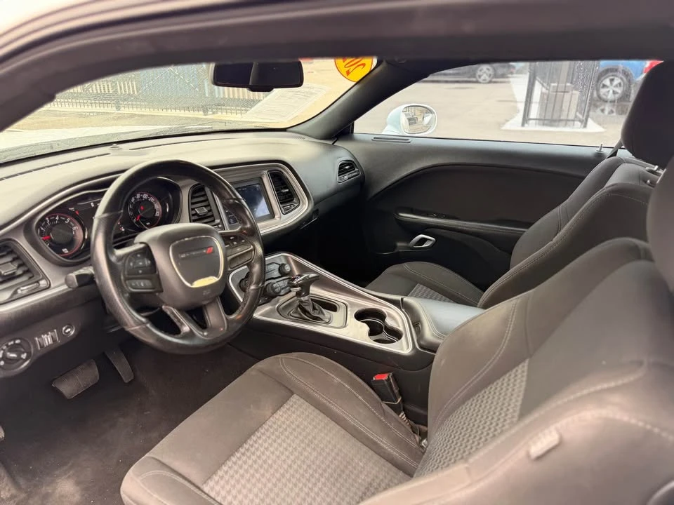 2021 Dodge Challenger 3rd Gen - Image 9 of 10