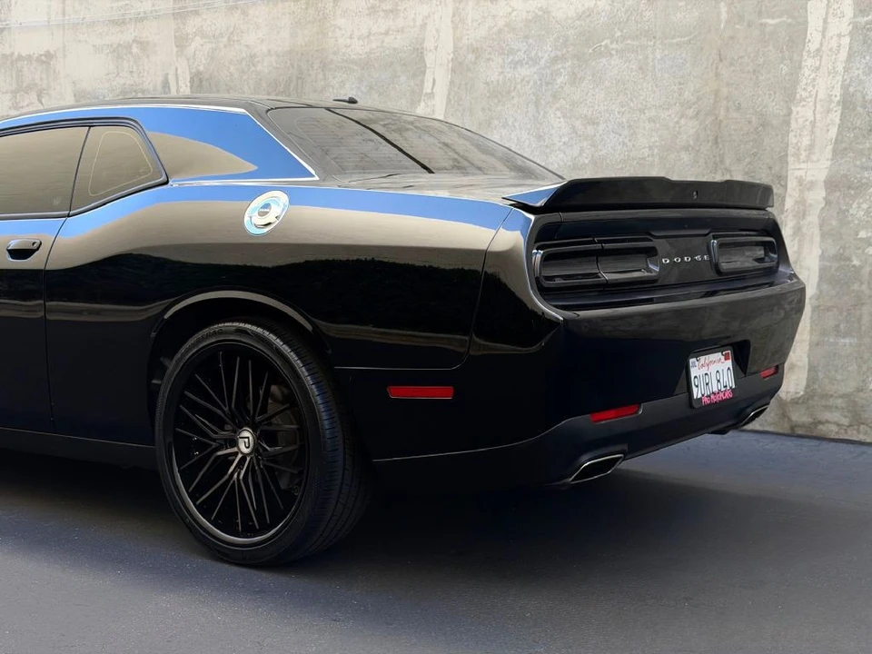 2021 Dodge Challenger 3rd Gen - Image 16 of 21