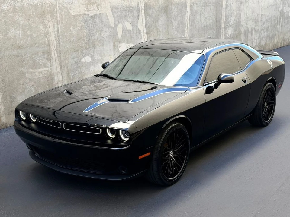 2021 Dodge Challenger 3rd Gen - Image 2 of 21