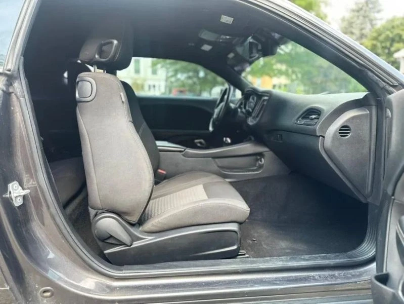 2021 Dodge Challenger 3rd Gen - Image 9 of 12