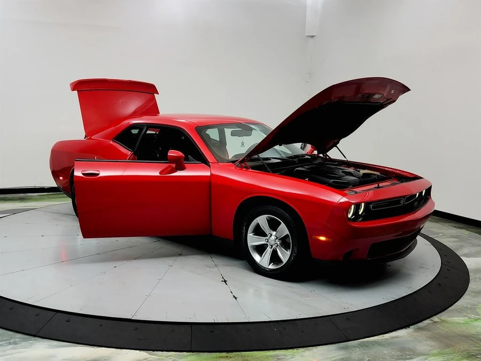 2021 Dodge Challenger 3rd Gen - Image 10 of 31