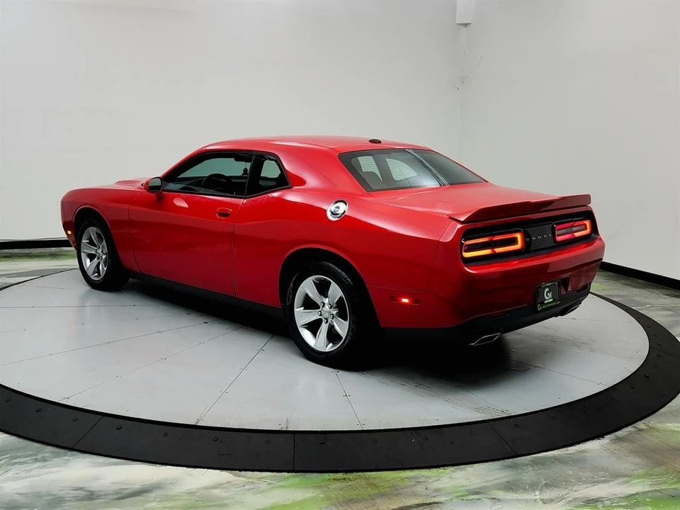 2021 Dodge Challenger 3rd Gen - Image 7 of 31