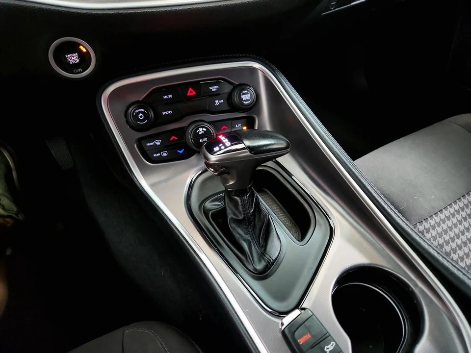 2021 Dodge Challenger 3rd Gen - Image 17 of 31