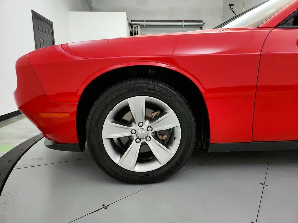 2021 Dodge Challenger 3rd Gen - Image 26 of 31
