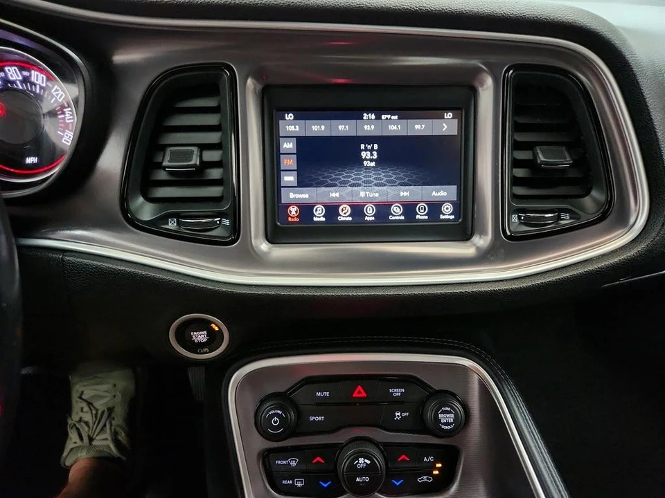 2021 Dodge Challenger 3rd Gen - Image 19 of 31