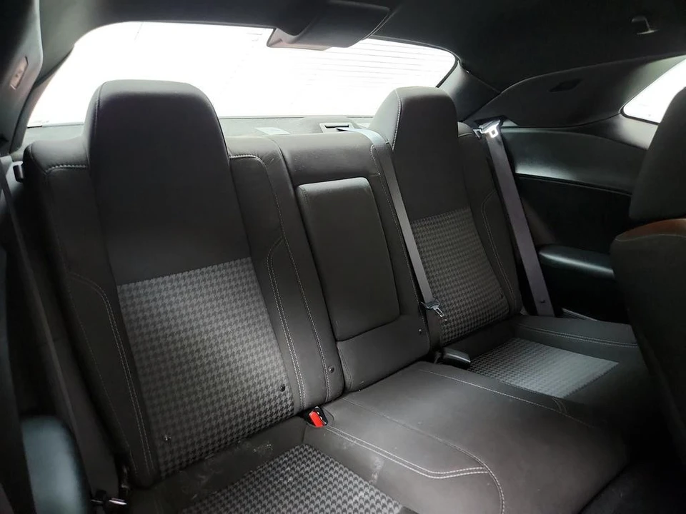 2021 Dodge Challenger 3rd Gen - Image 25 of 31