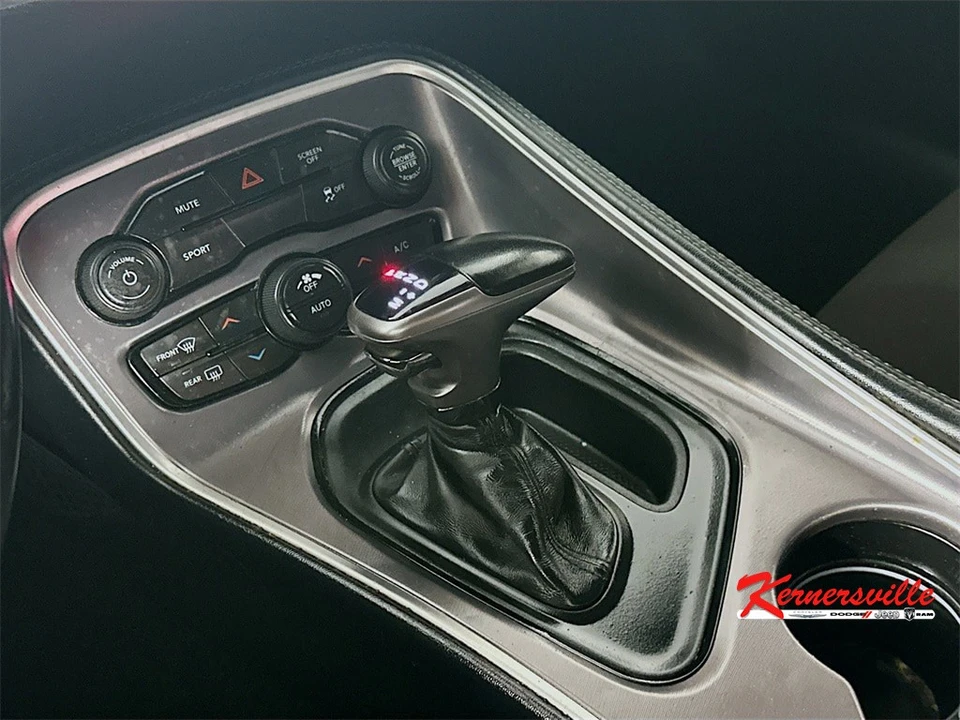 2021 Dodge Challenger 3rd Gen - Image 16 of 21