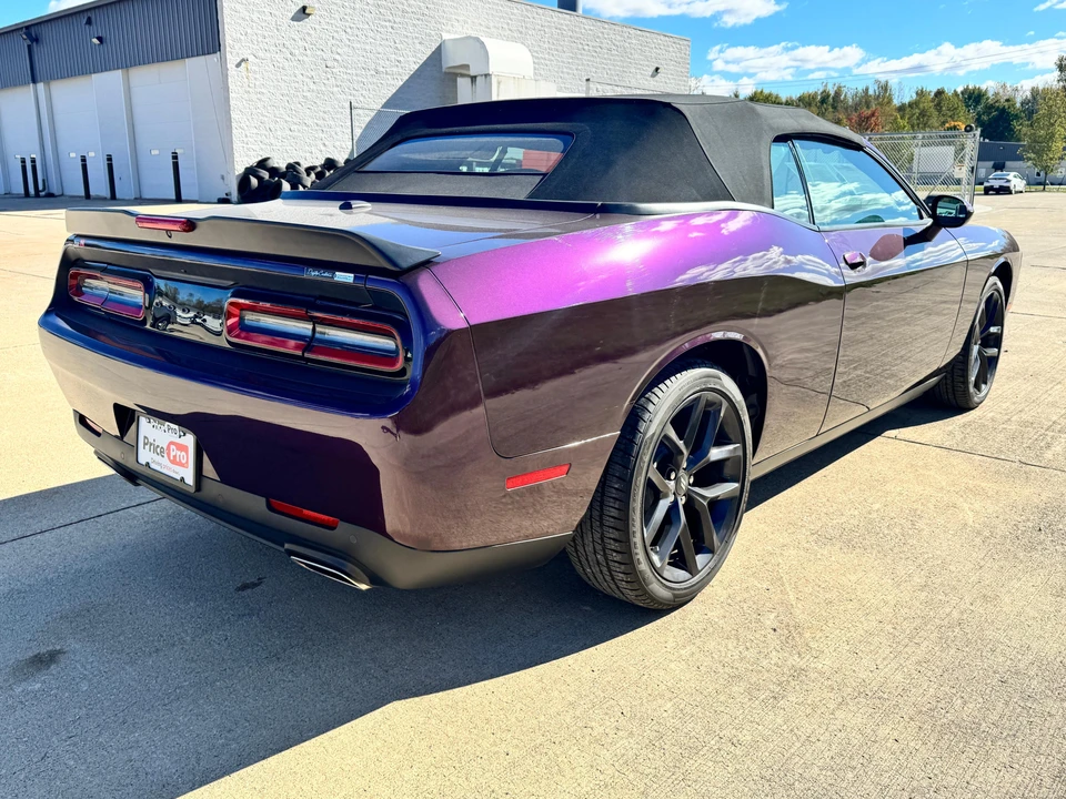 2021 Dodge Challenger 3rd Gen - Image 18 of 31