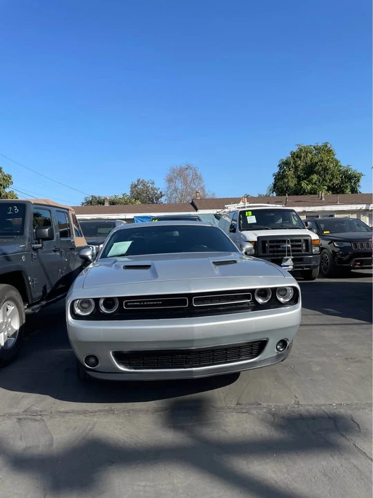 2021 Dodge Challenger 3rd Gen - Image 2 of 5