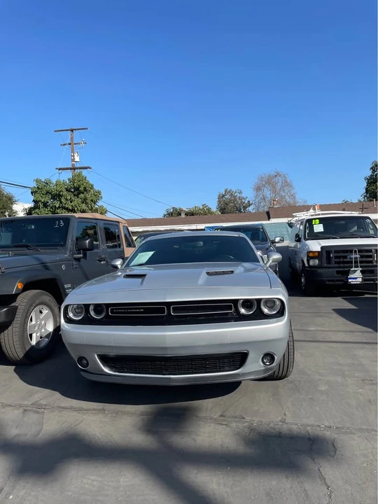 2021 Dodge Challenger 3rd Gen - Image 2 of 5