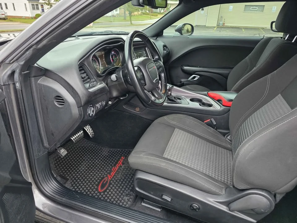2021 Dodge Challenger 3rd Gen - Image 10 of 17