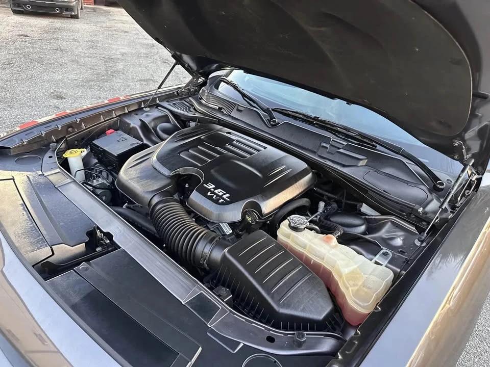 2021 Dodge Challenger 3rd Gen - Image 9 of 18