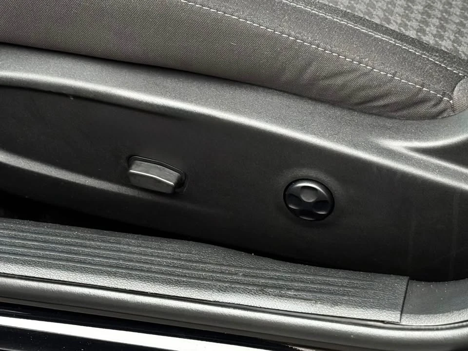 2021 Dodge Challenger 3rd Gen - Image 17 of 20