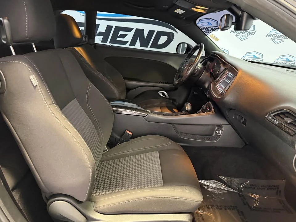 2021 Dodge Challenger 3rd Gen - Image 14 of 17