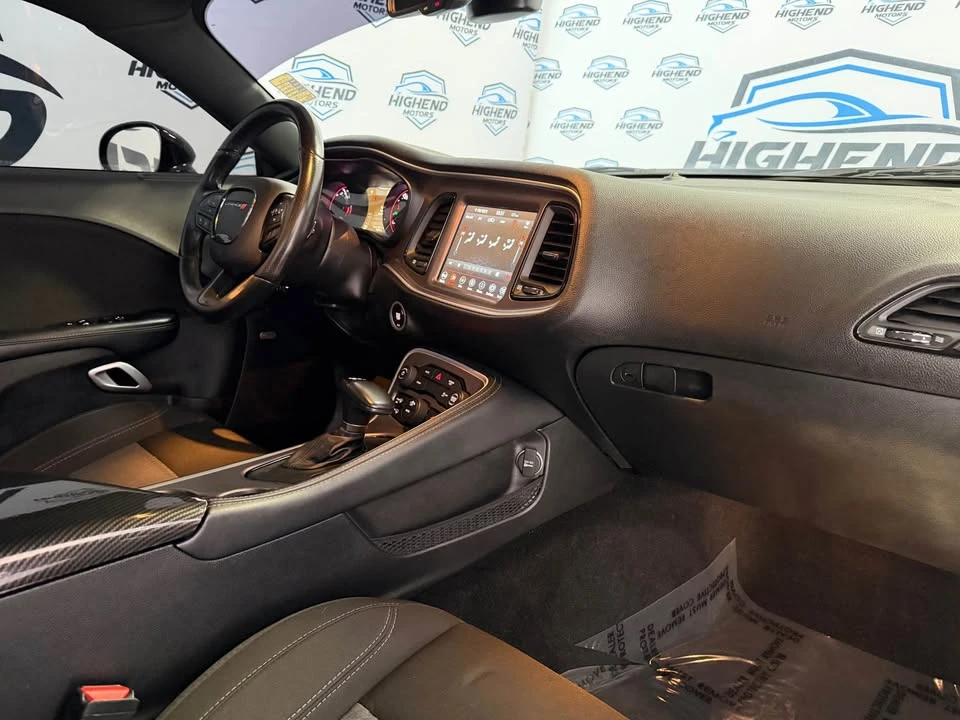 2021 Dodge Challenger 3rd Gen - Image 16 of 17