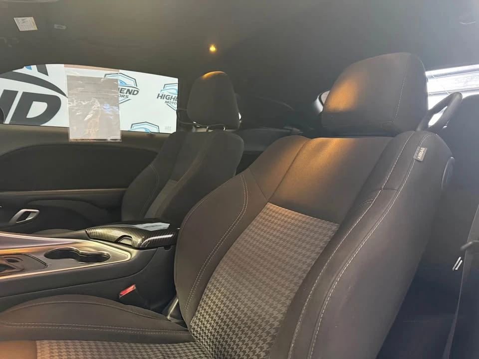 2021 Dodge Challenger 3rd Gen - Image 12 of 17